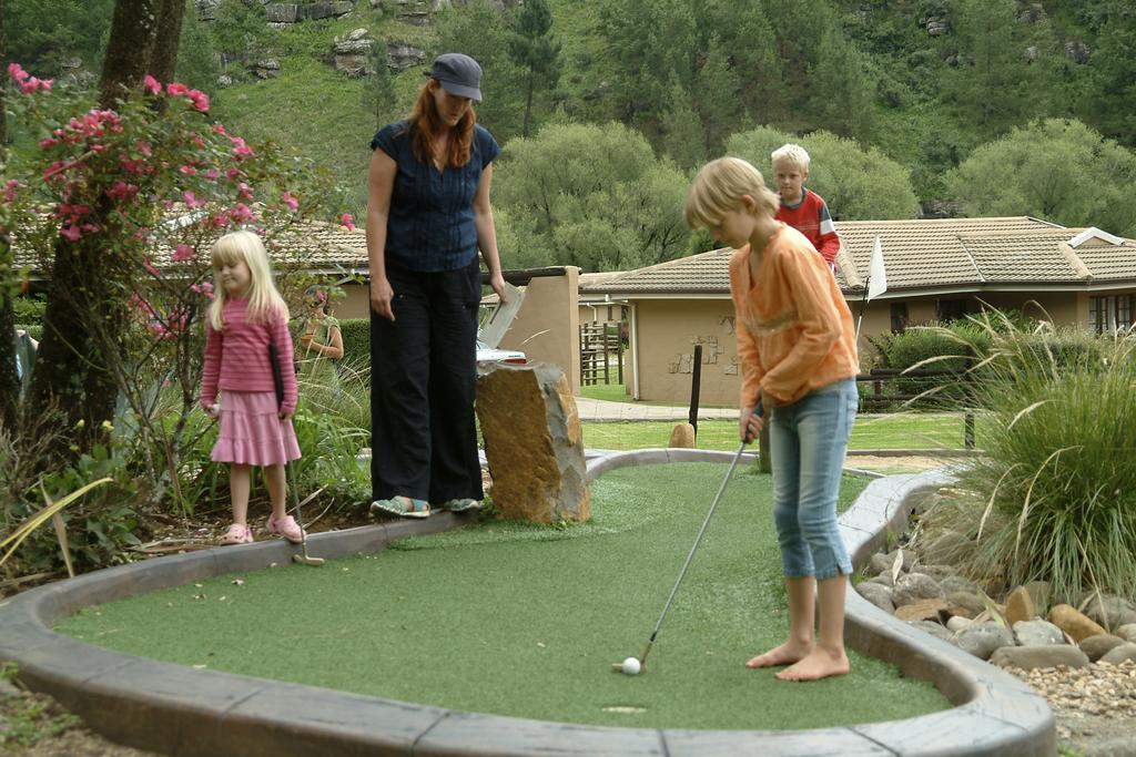 Gooderson Leisure Mountain View Cottages Self Catering And Timeshare Resort Drakensberg Garden Eksteriør bilde